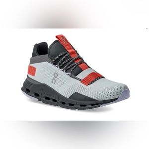 ON Cloudnova Womens Arctic/Navy size 6.5